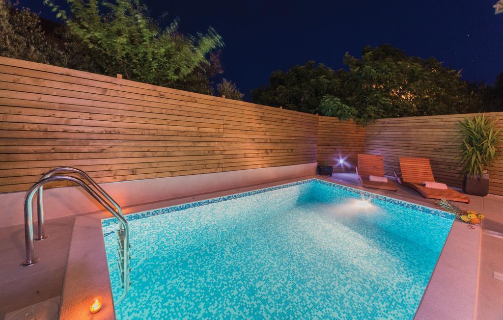 Apartmán Joso With Pool Pakoštane